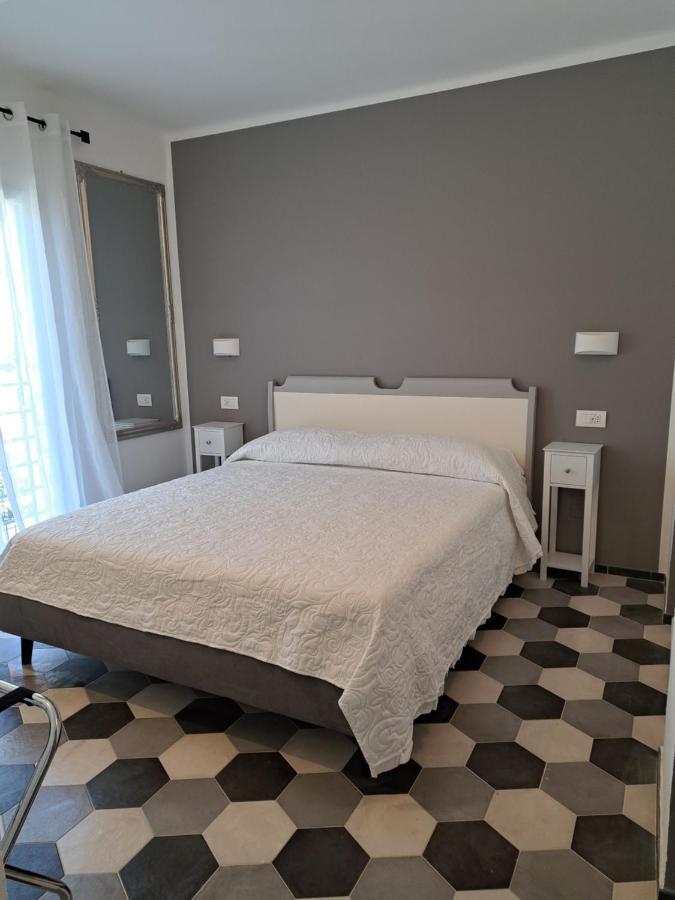 Pavian Hotel Levanto Kültér fotó